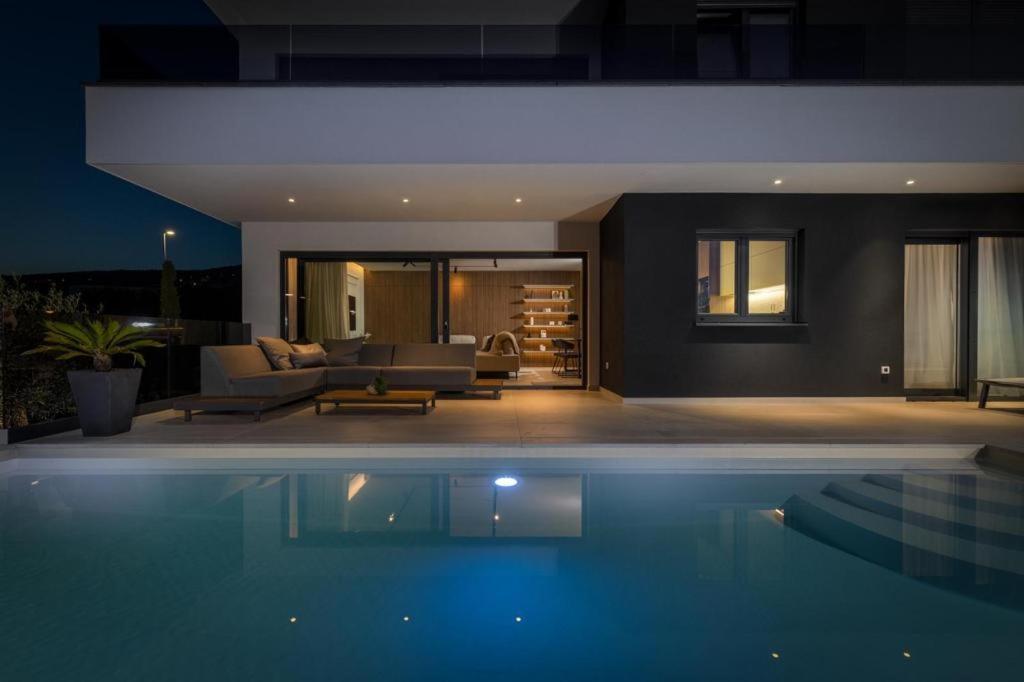 Villa Ameli Apartment With Swimming Pool Rijeka Exterior photo